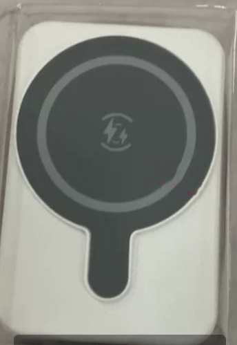 Mini Magnetic Wireless Power Bank – Fast Charging - Image 3