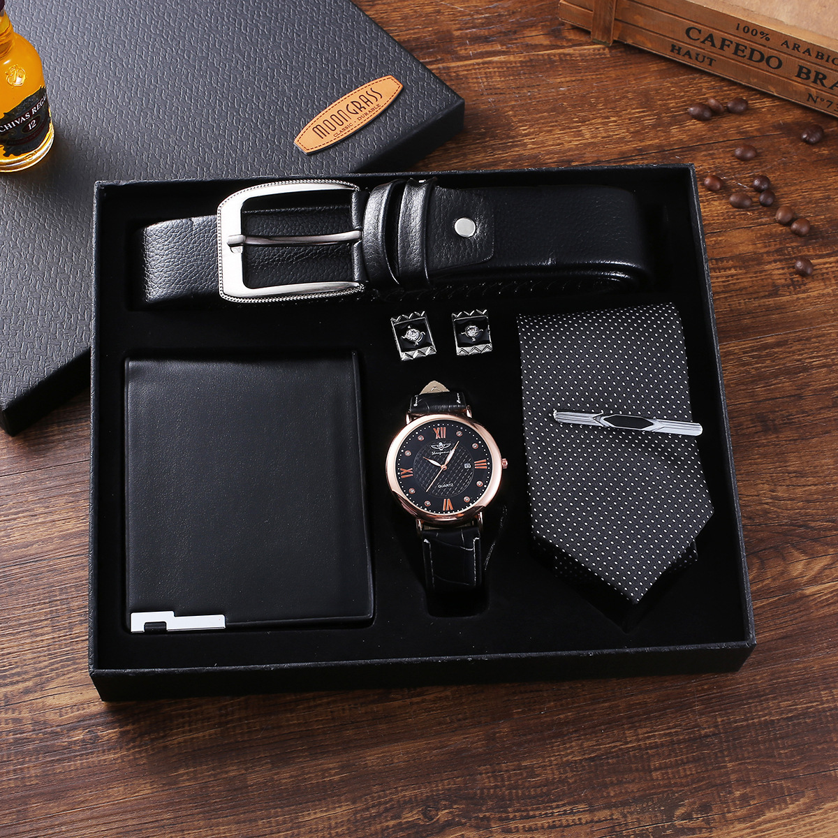 Quartz Wristwatch Bracelet Gift Set for Men Boyfriend