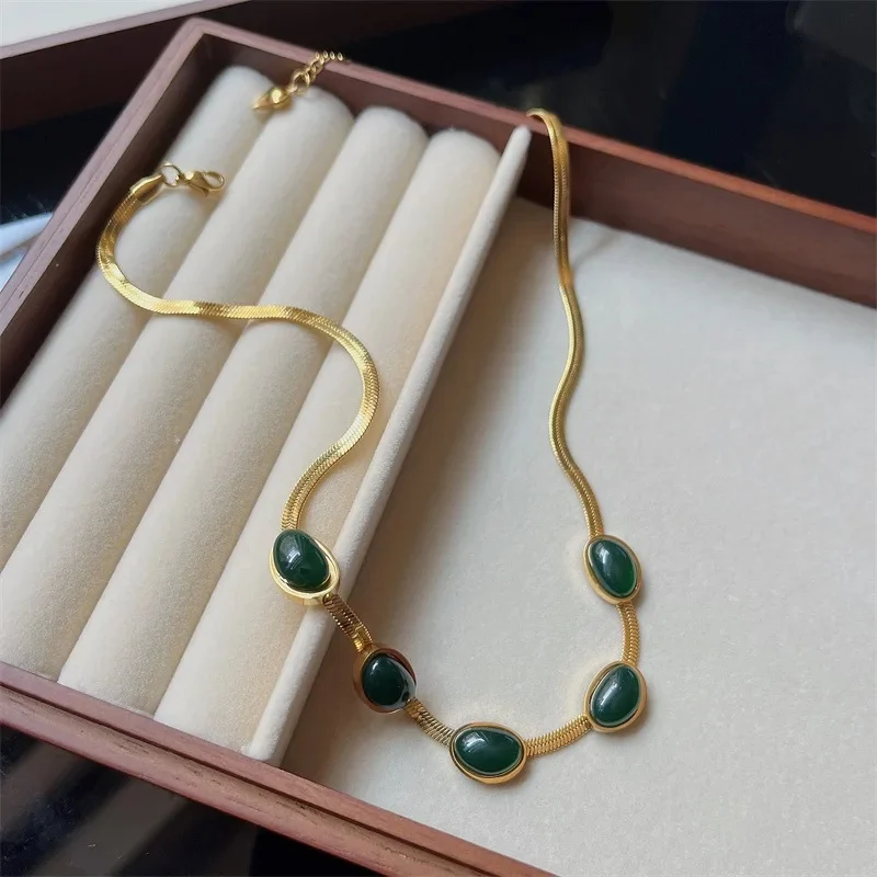 Fashion Jewelry Green Stone Crytal Snake Chain - Image 5