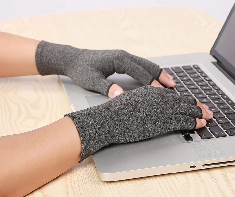 Breathable Health Care Half Finger Gloves - Image 2