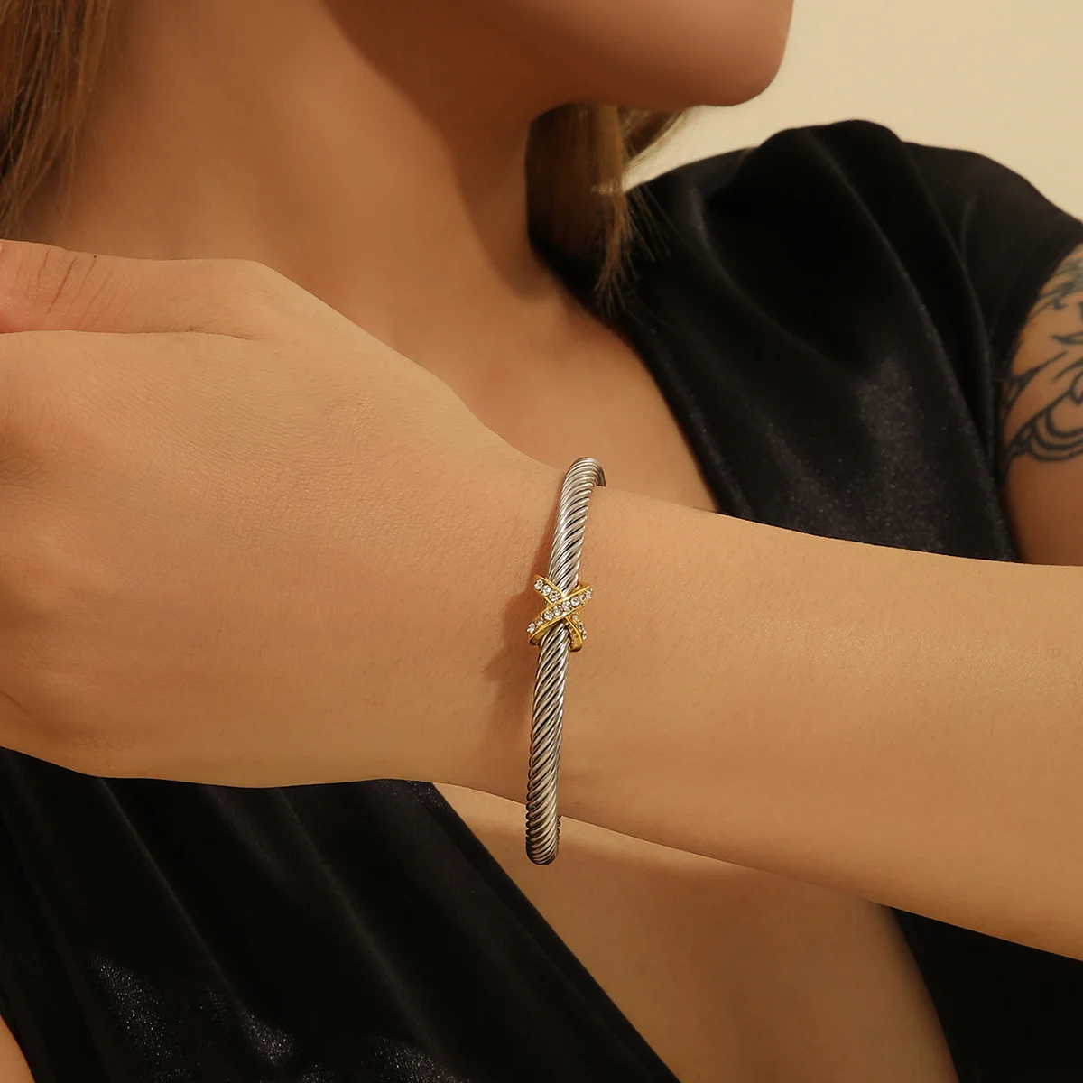 1PCS Fashionable Personalized 8-character Cross Steel - Image 3