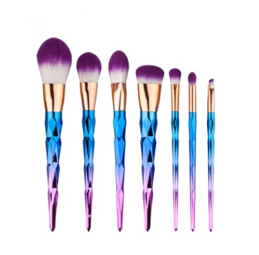 7 Makeup Brushes