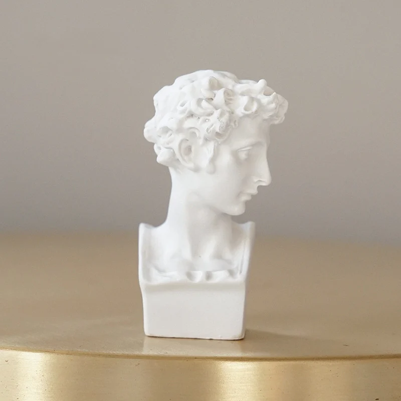 Mini Plaster Statue Decoration Sketch Resin Statue - Image 3