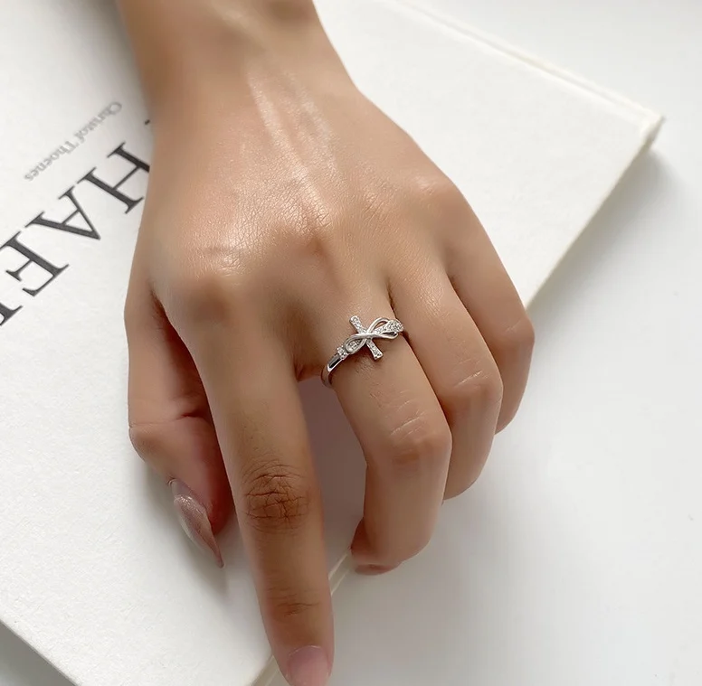 Simple Color Matching Copper Ring Fashion Cross Evil - Image 2