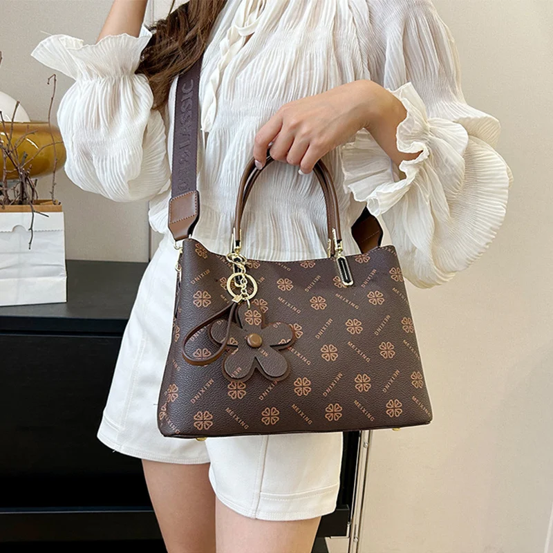 Printed Tote Bag with Flower Pendant Temperament - Image 2