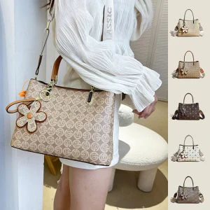 Printed Tote Bag with Flower Pendant Temperament