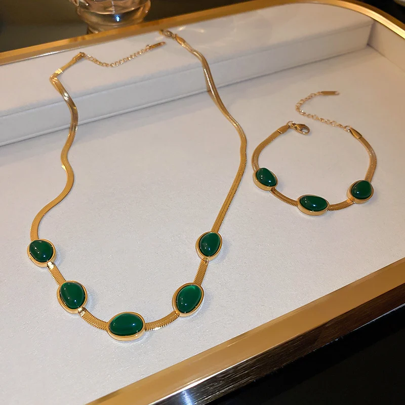 Fashion Jewelry Green Stone Crytal Snake Chain - Image 9