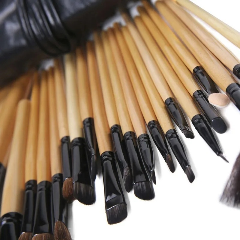 Gift Bag of 24 Pcs Makeup Brush Sets Professional - Image 2