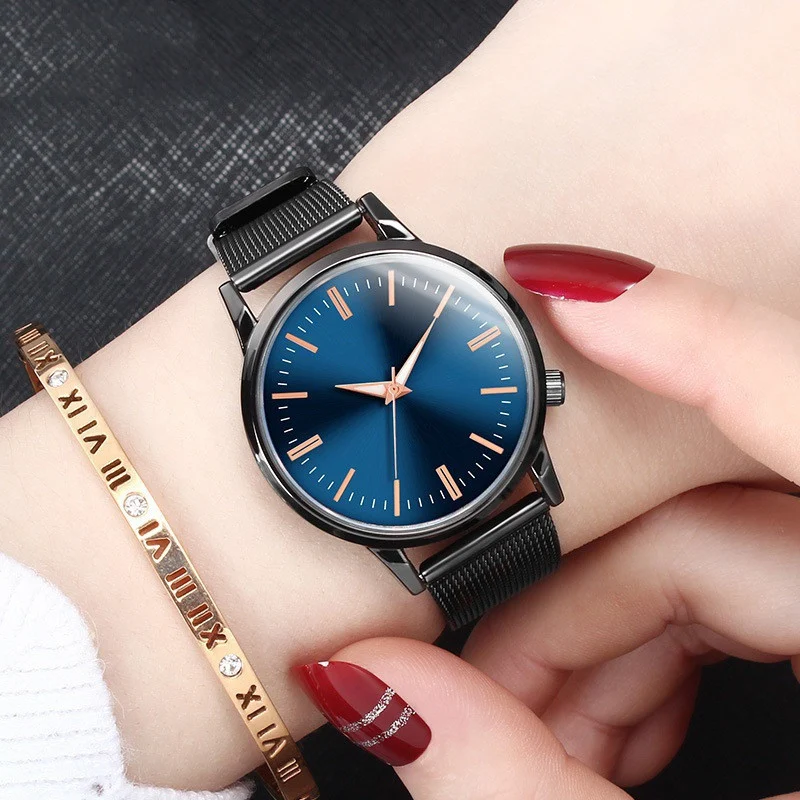 Luxury Couple Watch Men Wristwatch - Image 3